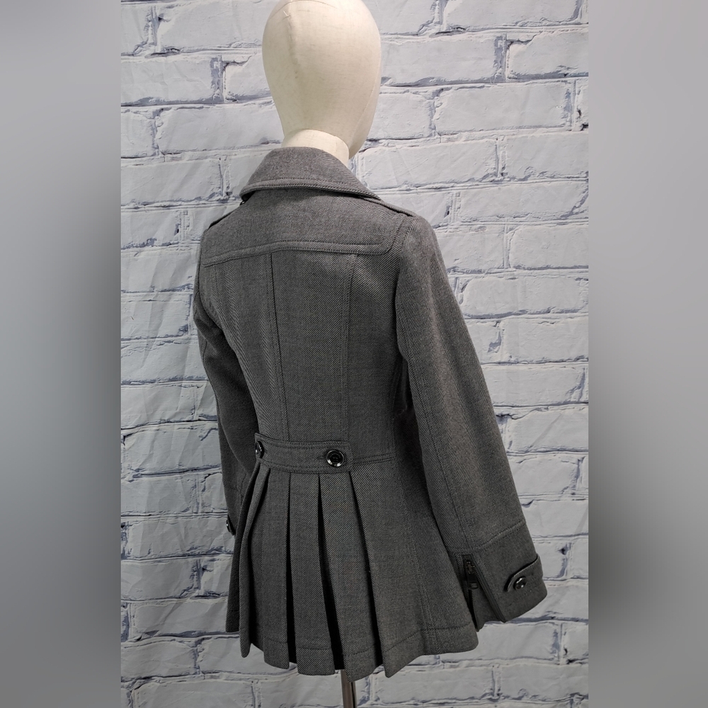 Burberry Double Breasted Pea Coat Jacket Zip Cuffs Peplum Pleated Gray Wool 2 US - Picture 7 of 16